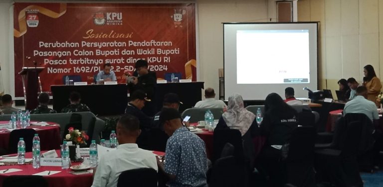 Kpu Mimika Nyatakan Berkas Pendaftaran Paslon Aleksander Omaleng - Yusuf Rombe 'aiye' Lengkap