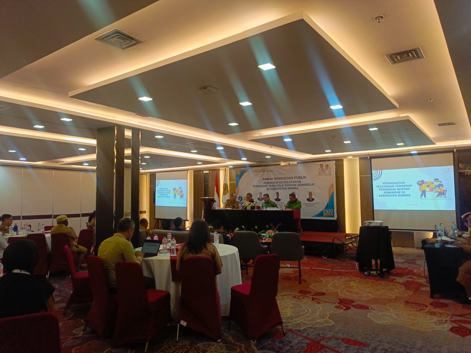 Dinas Kependudukan dan Pencatatan Sipil Mimika Gelar Forum Konsultasi Publik untuk Penduduk Rentan