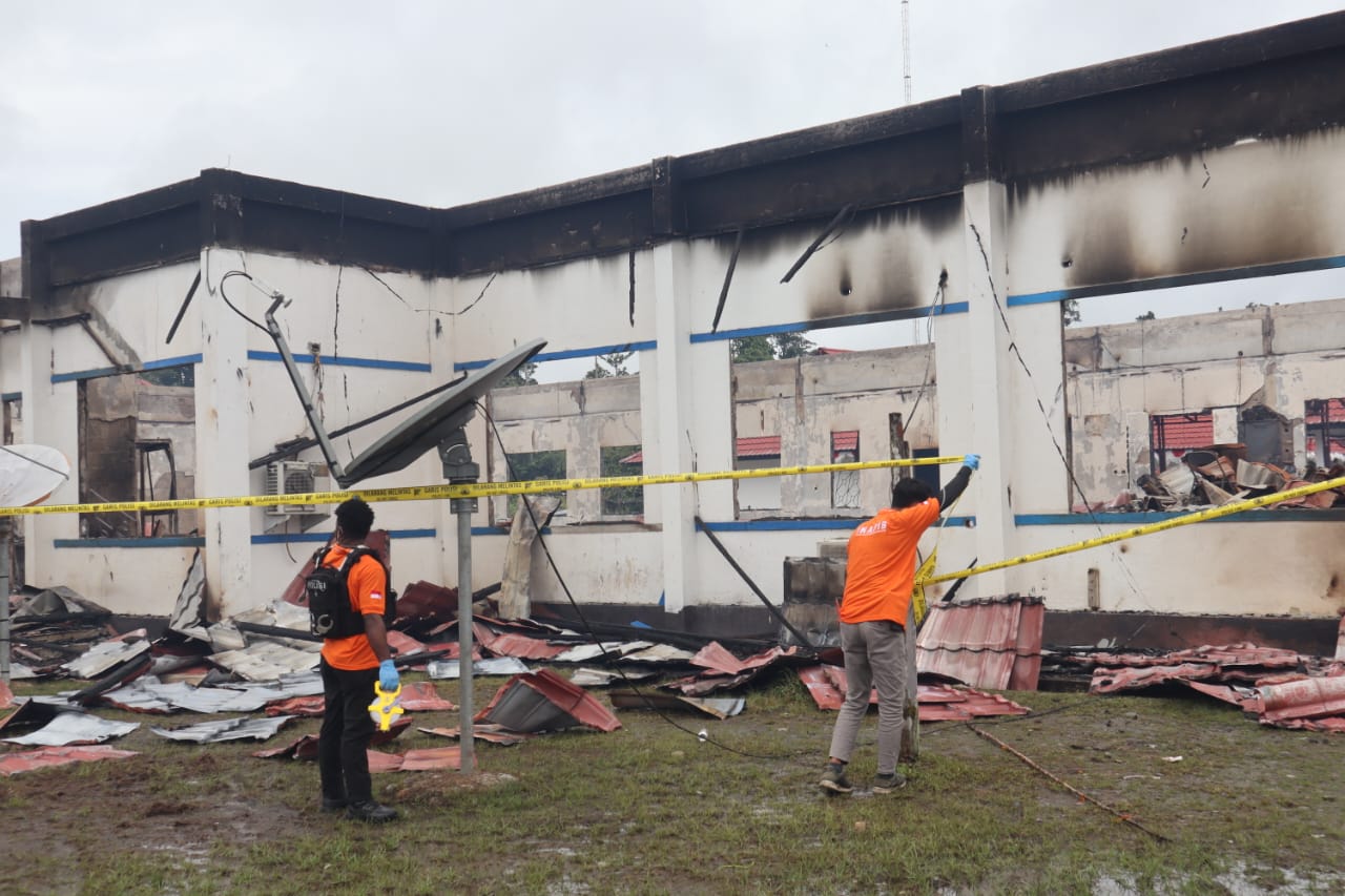 Tiga Kantor Dinas di Yahukimo Terbakar, Polisi Lakukan Olah TKP