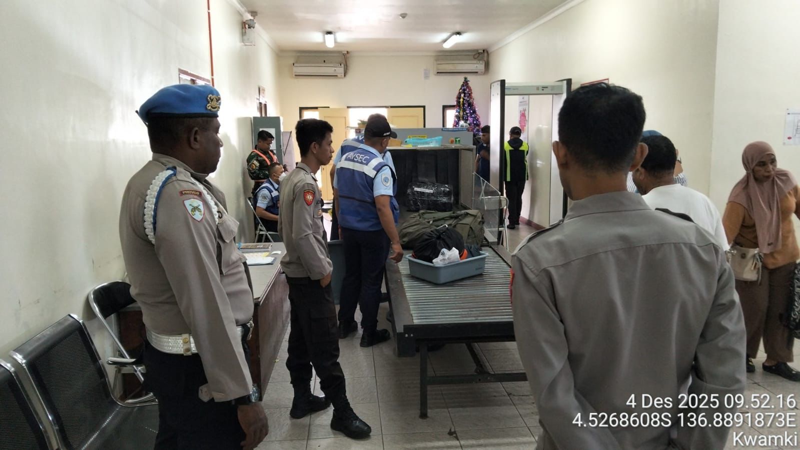 20 Anak Panah Diamankan dalam Razia Penumpang Pedalaman di Bandara Mozes Kilangin Timika