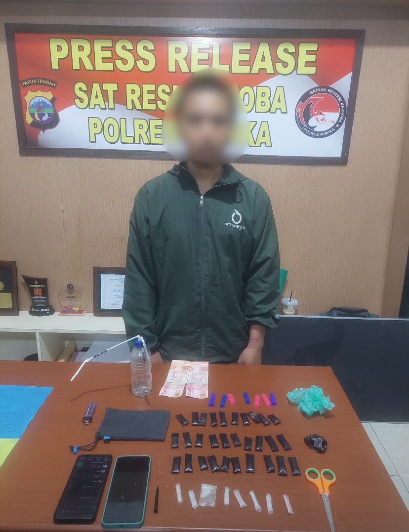 Polisi Tangkap Buron Narkoba di Mimika, 38 Paket Sabu Disita