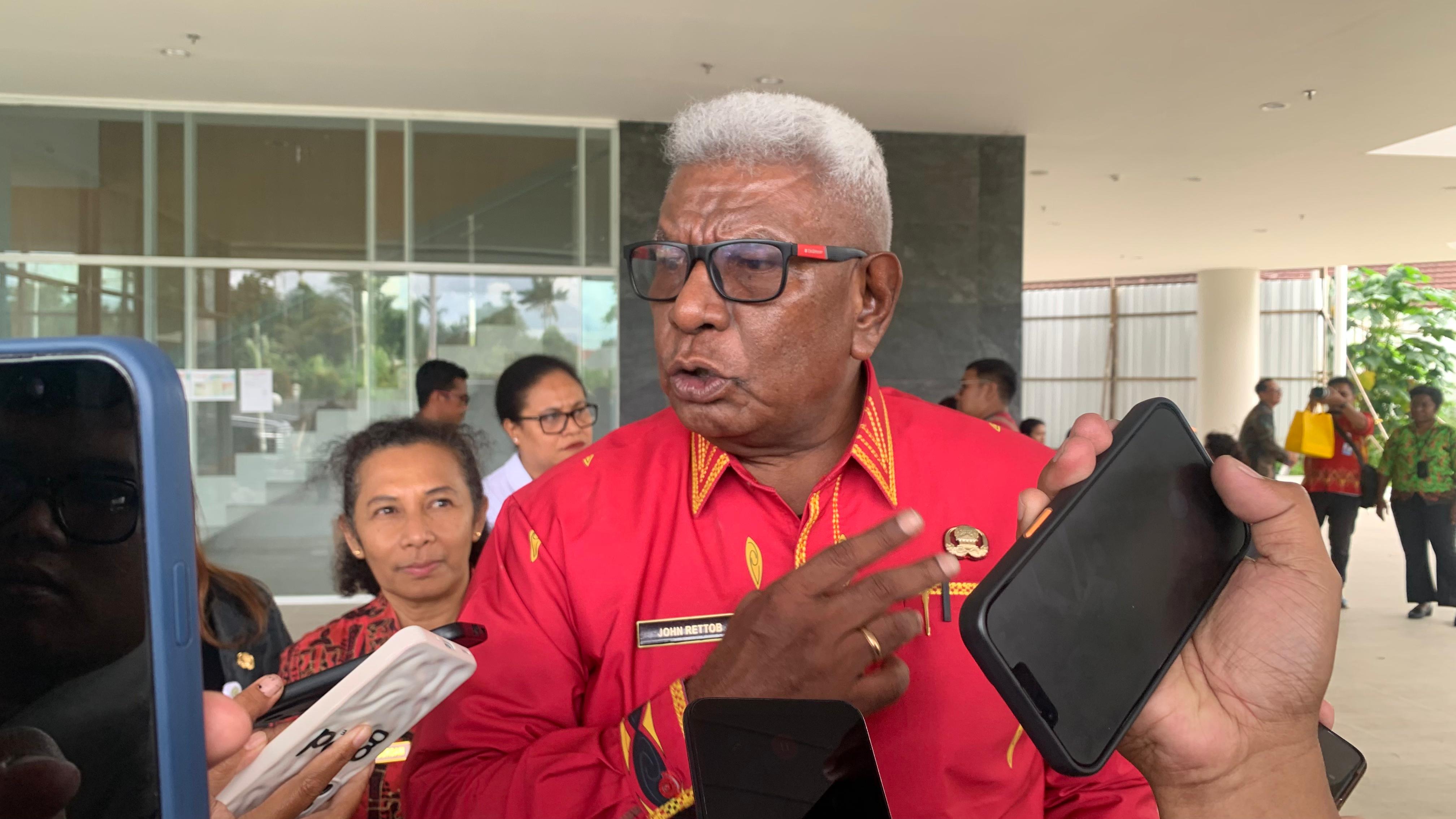 Jamin Ketersediaan Stok, Bupati Imbau Masyarakat Mimika Tak Panic Buying