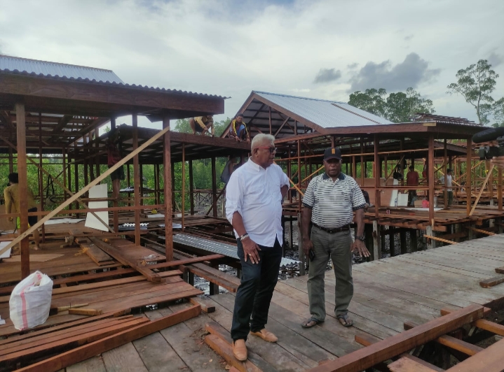Wabup JR Apresiasi Proyek Perumahan Rakyat Suku Kamoro di Pomauko, Program Pj Gubernur Ribka Haluk