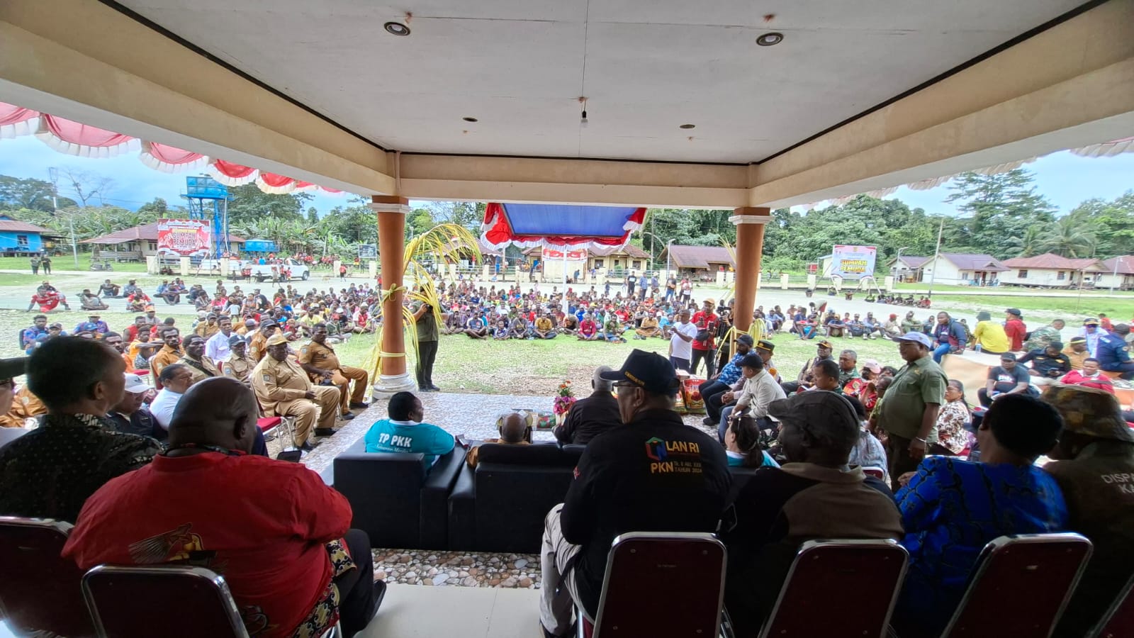 Bupati dan Wabup Mimika Gelar Tatap Muka dengan Warga 5 Kampung Distrik MBJ, Ini Sejumlah Keluhan yang Mereka Sampaikan