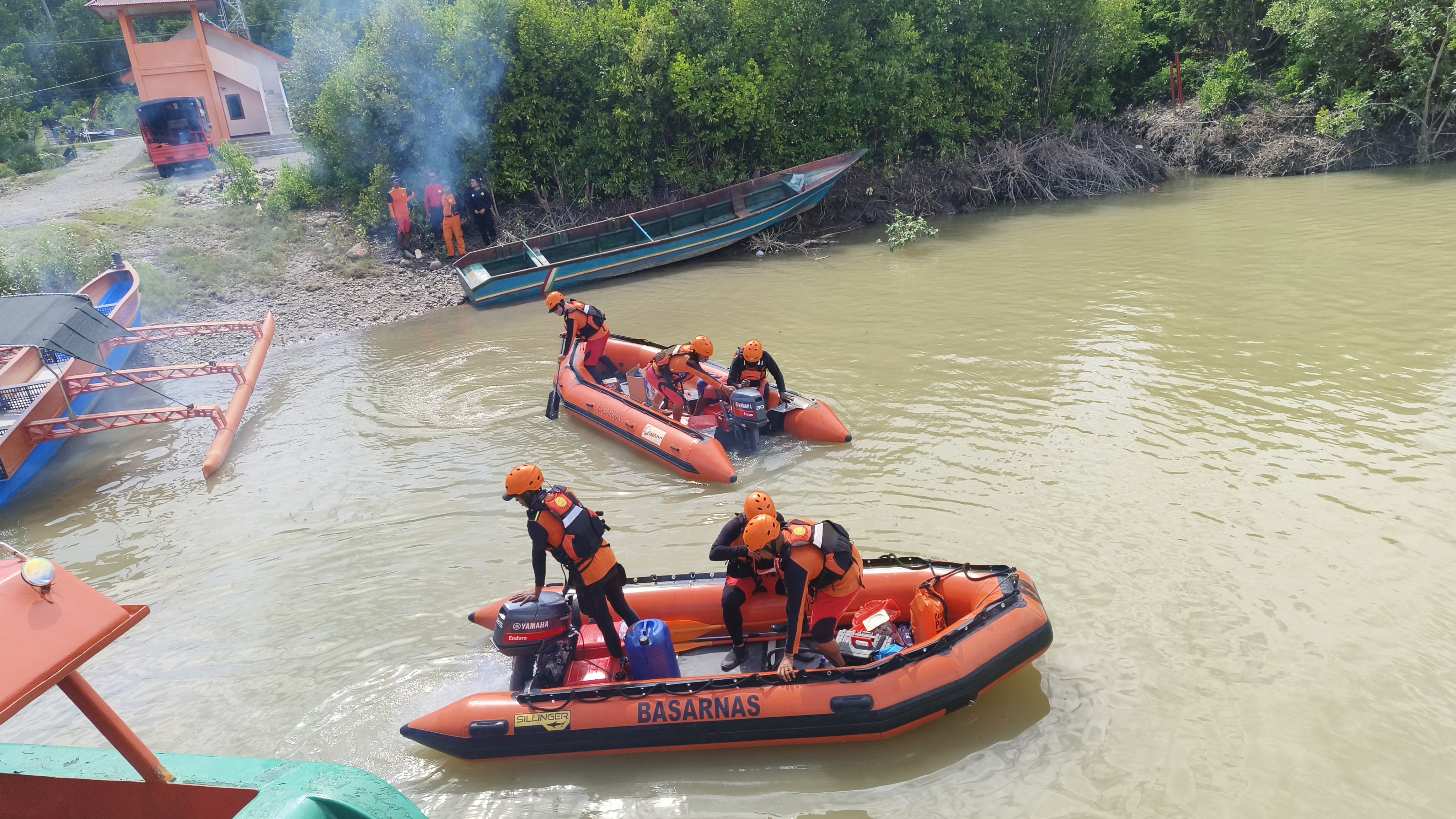 Speed Boat Rombongan Puskesmas Agimuga Kehabisan BBM di Perairan Puriri Timika
