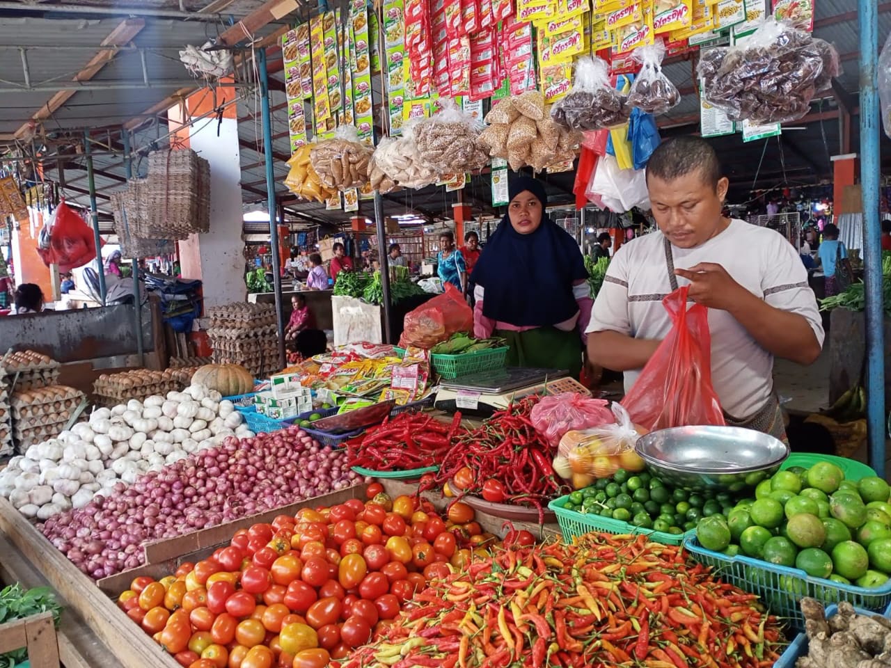 Harga Sayuran dan Rempah di Pasar Kota Timika Terus Melambung