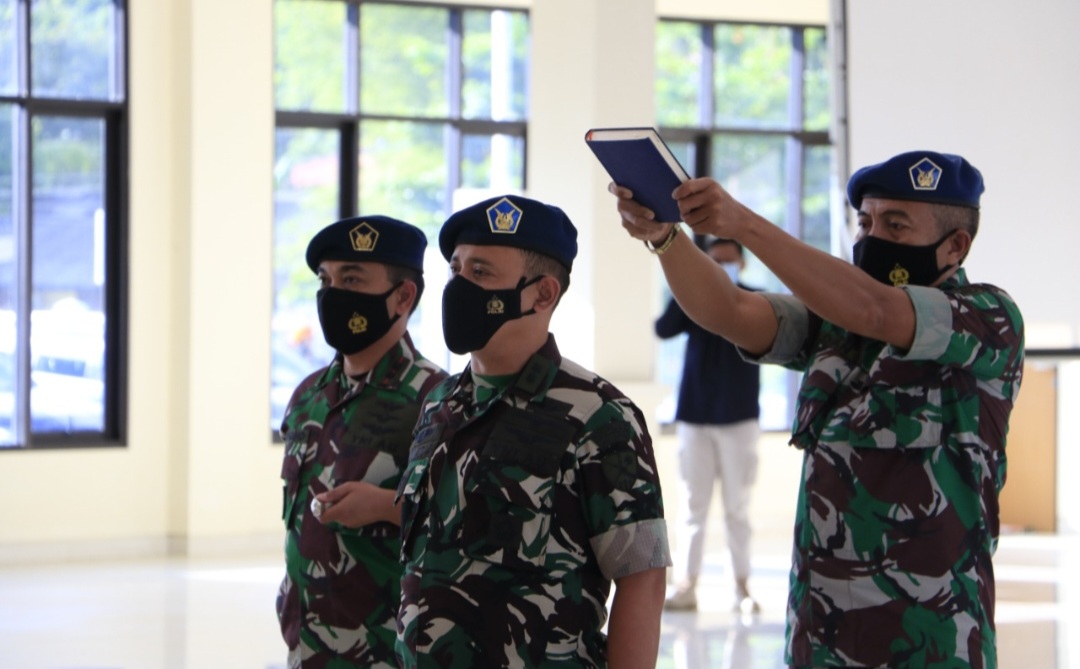 Sertijab Komandan Lanud Yohanis Kapiyau Timika Oleh Panglima Komando Operasi Udara III
