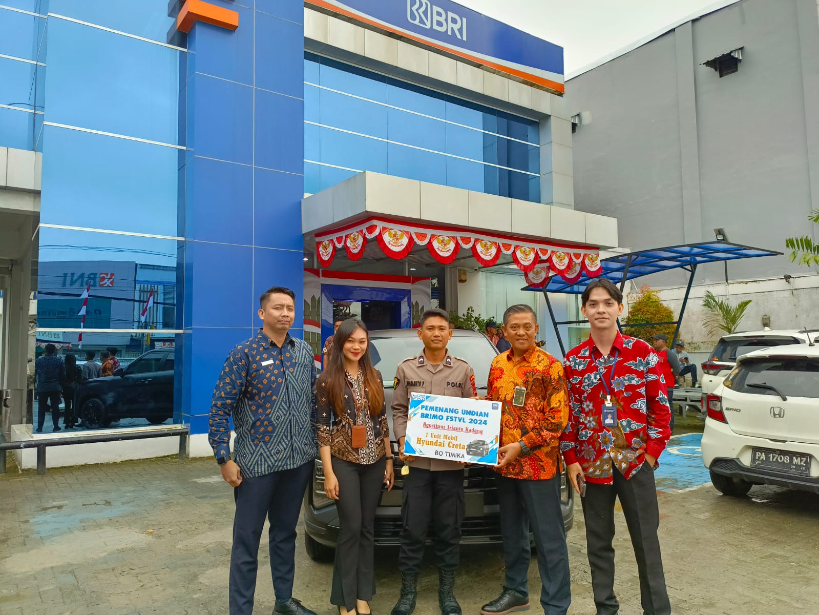 Bank BRI Cabang Timika Berikan Hadiah Mobil kepada Nasabah Beruntung dalam Undian Brimo FSTVL 2024