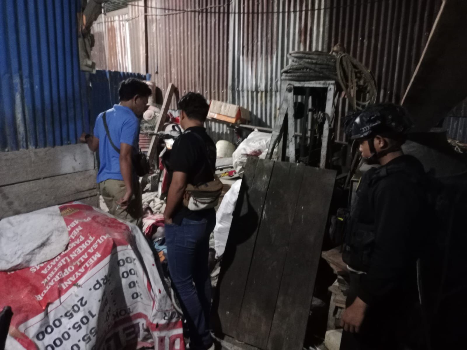 Polisi Buru Tiga Terduga Pelaku Penganiayaan Maut di Belakang Grapari Timika