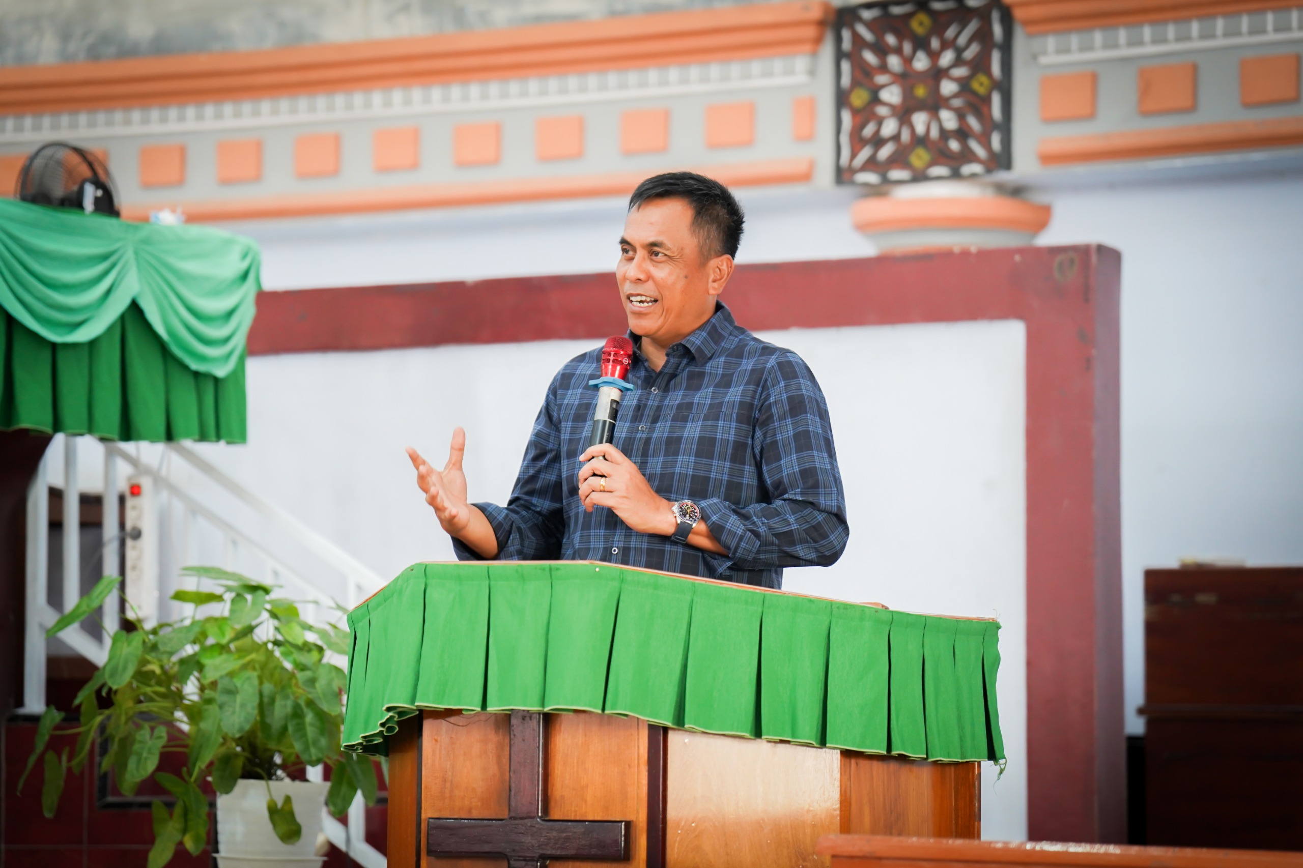 Pangdam XVII/Cenderawasih Ajak Masyarakat Perkuat Persaudaraan dan Bijak Bermedia Sosial