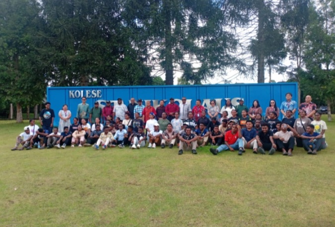 Lima Siswa Alumni SMA Lokon Tomohon Lanjut di Malaysia