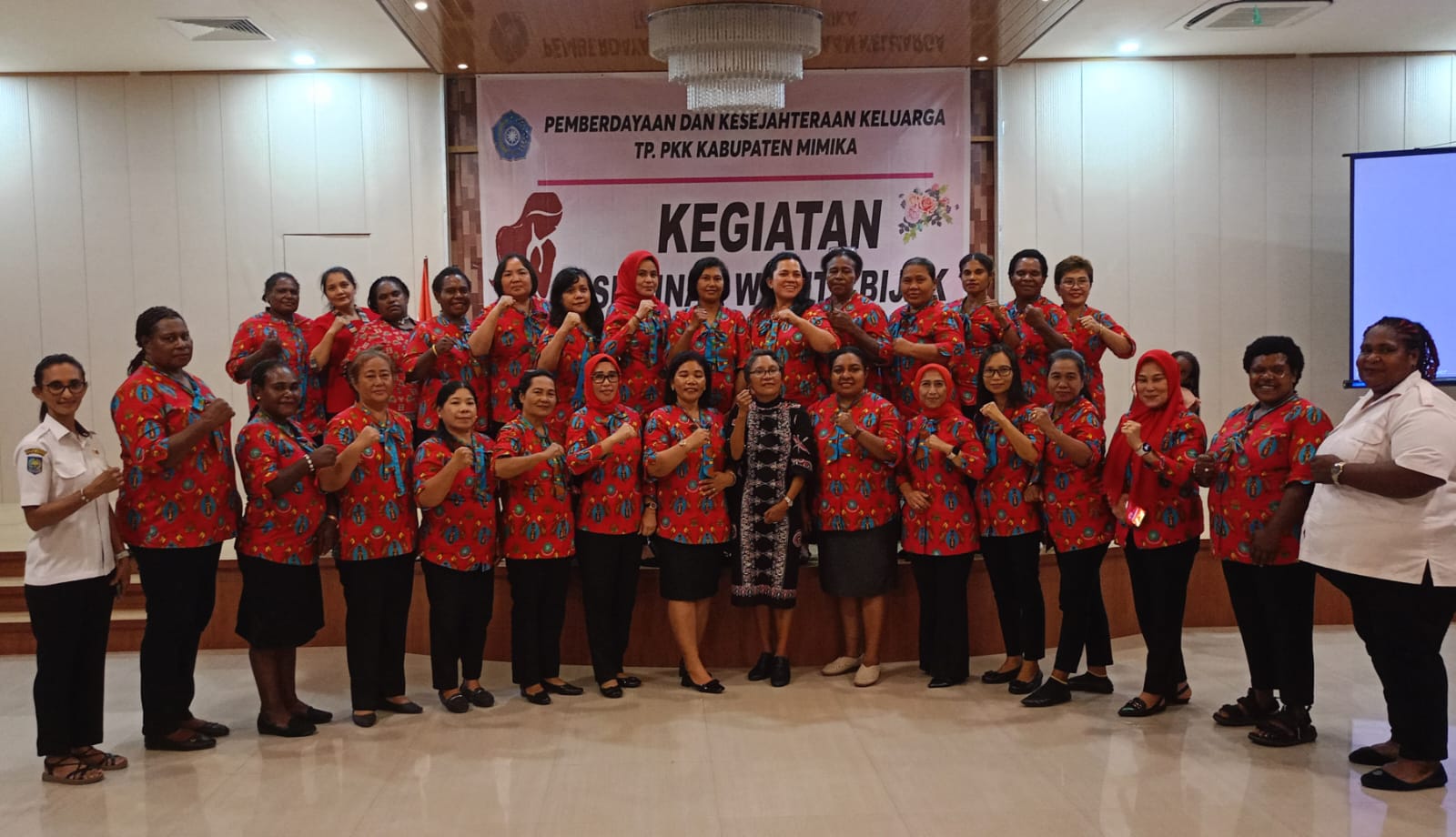 Tp Pkk Mimika Gelar Seminar Wanita Bijak