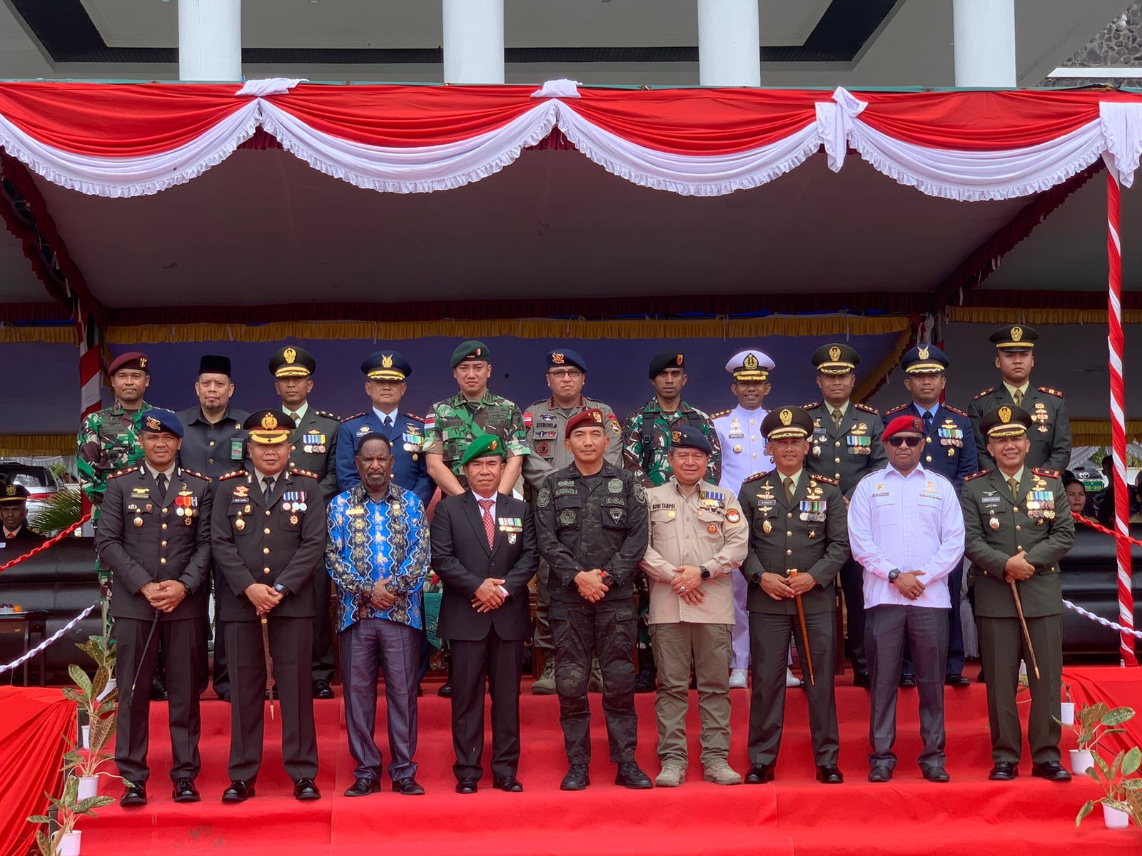 Pimpin Upacara Peringatan HUT TNI ke-78   DANBRIGIF R 20/ IJK ; TNI Dituntut Peka dan Antisipatif Terhadap Dinamika,  Perkembangan Situasi Bangsa.