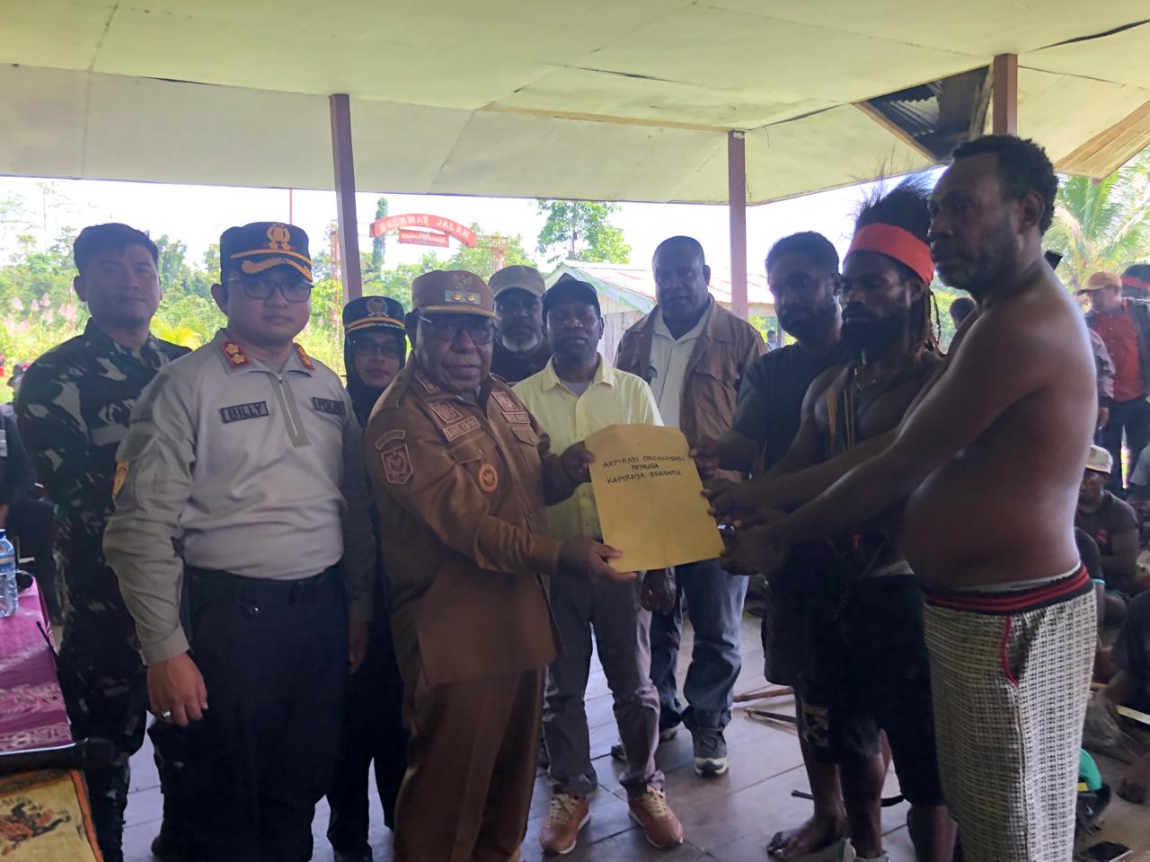 Konflik Tapal Batas Kapiraya, Warga Serahkan 7 Tuntutan Kepada Pemda dan DPRK Mimika