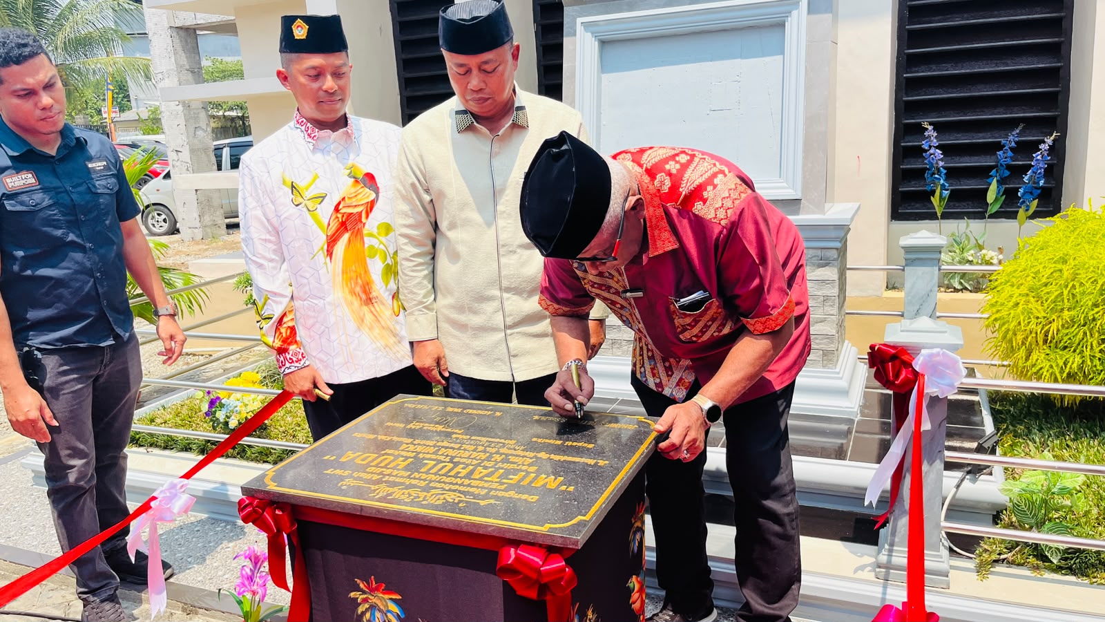 Bupati Mimika Resmikan Masjid Miftahul Huda LDII di Jalan Hasanuddin