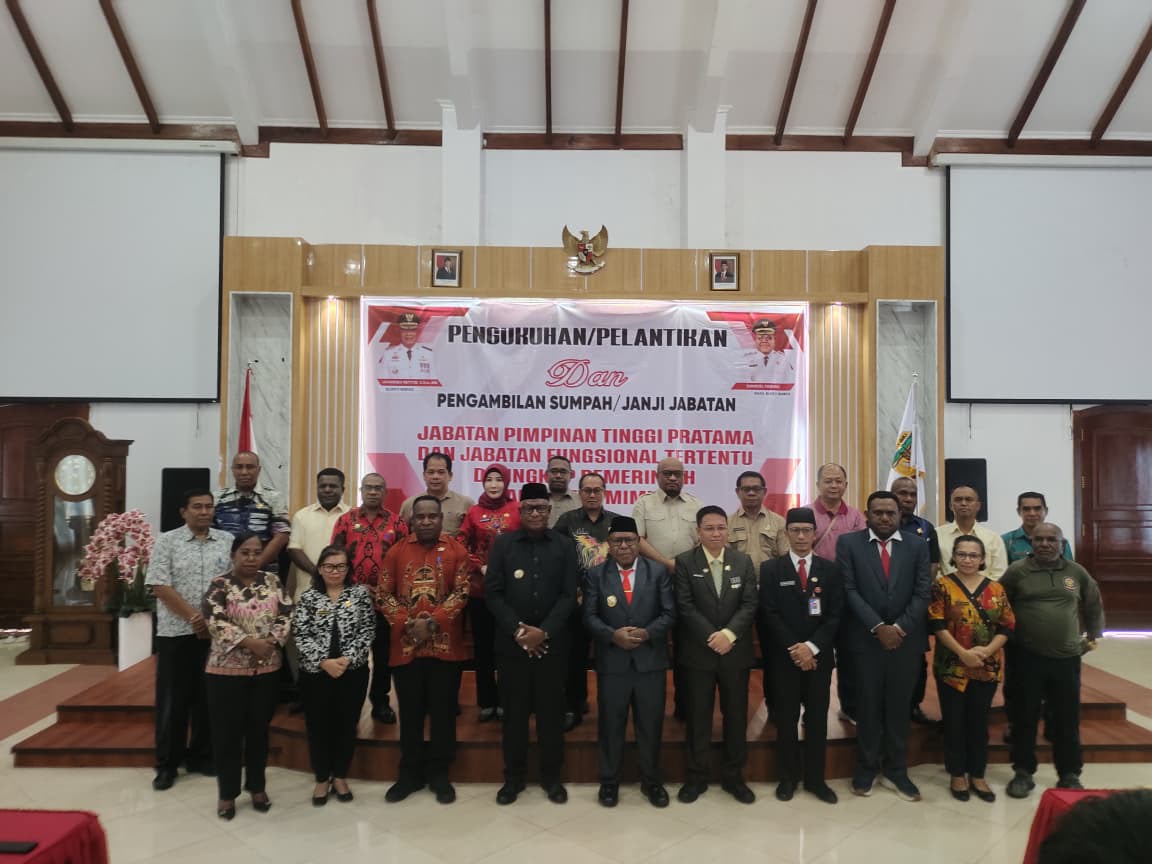 Johannes Rettob Lantik Kepala Inspektorat Mimika dan Tiga Plt Baru