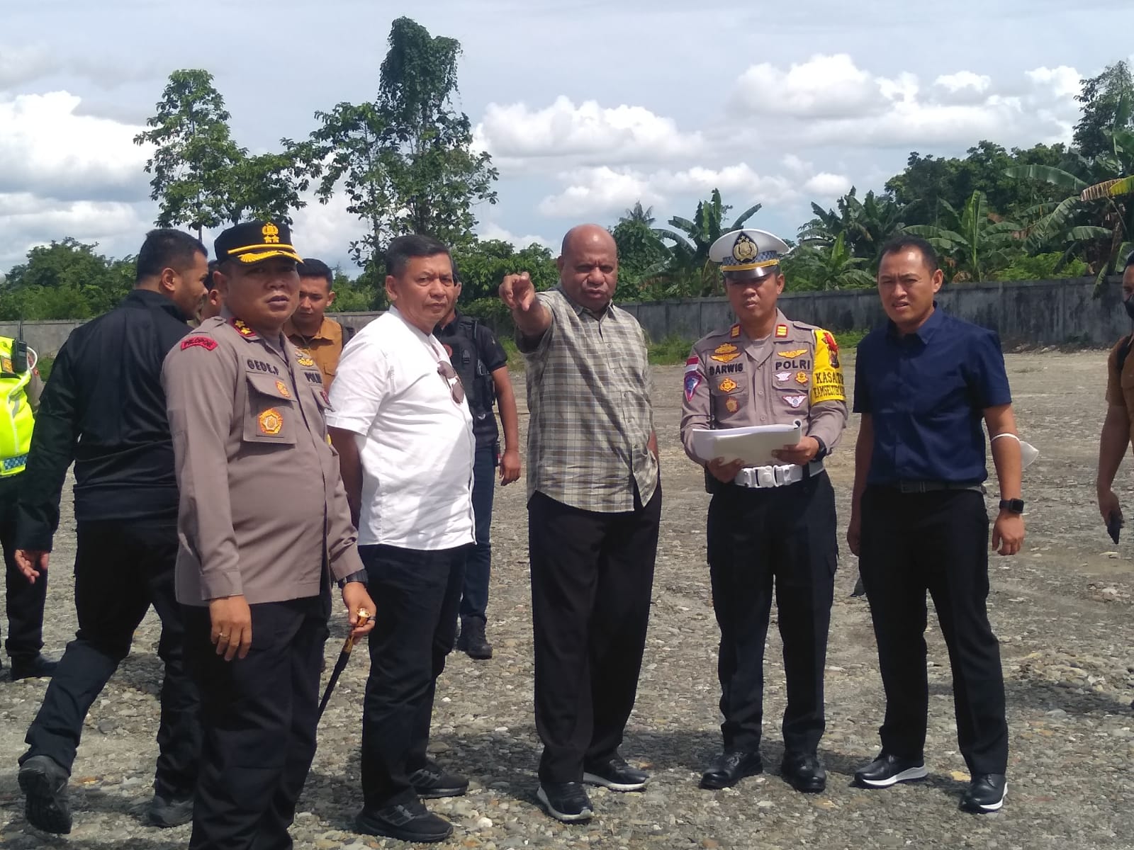 Tiba di Timika, Kapolda Papua Tinjau Lokasi Pembangunan Kantor Satpas SIM Polres Mimika, Rumah Sakit Bhayangkara dan Mako  Pas Brimob III