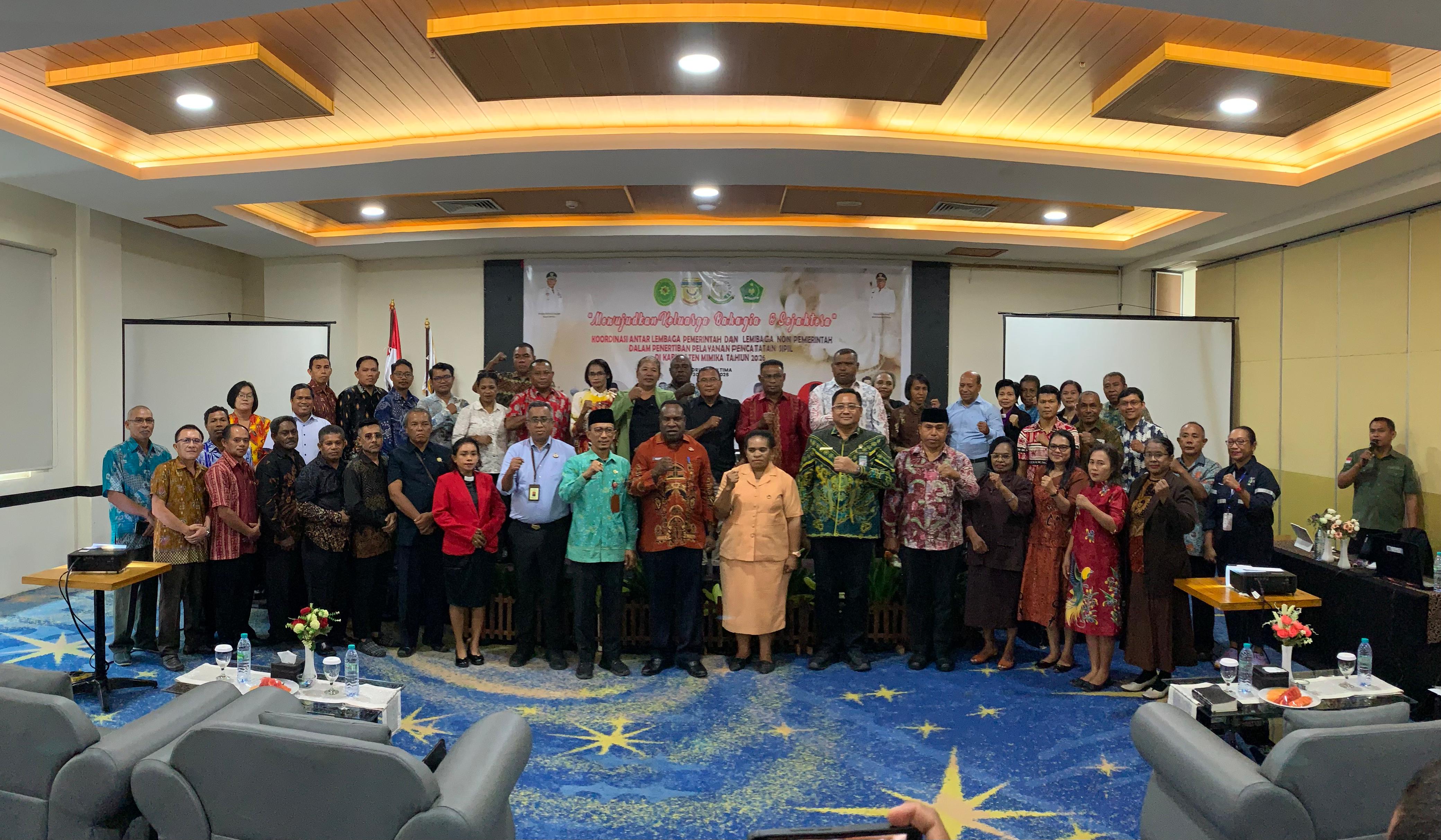 Disdukcapil Mimika Perkuat Ketahanan Keluarga Lewat Reformasi Administrasi Kependudukan