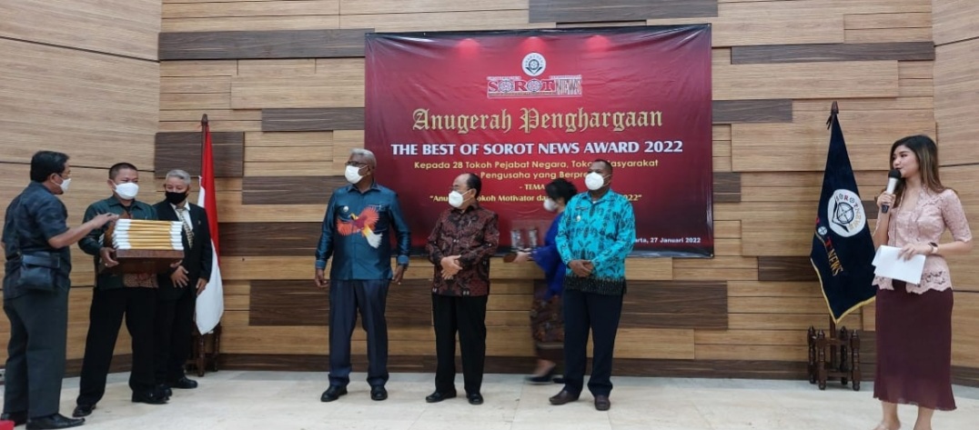 Wakil Bupati Mimika Terpilih Sebagai Tokoh Motivator Pemberdayaan Daerah dan Desa Tahun 2022