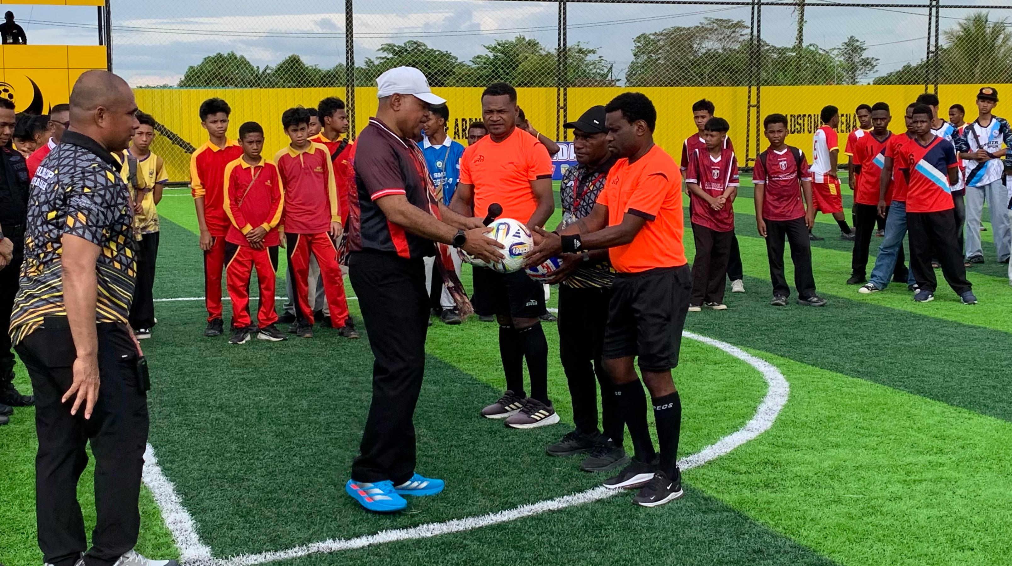 31 Tim SMP Berkompetisi di Turnamen Mini Soccer Kapolda Cup 2026 Mimika