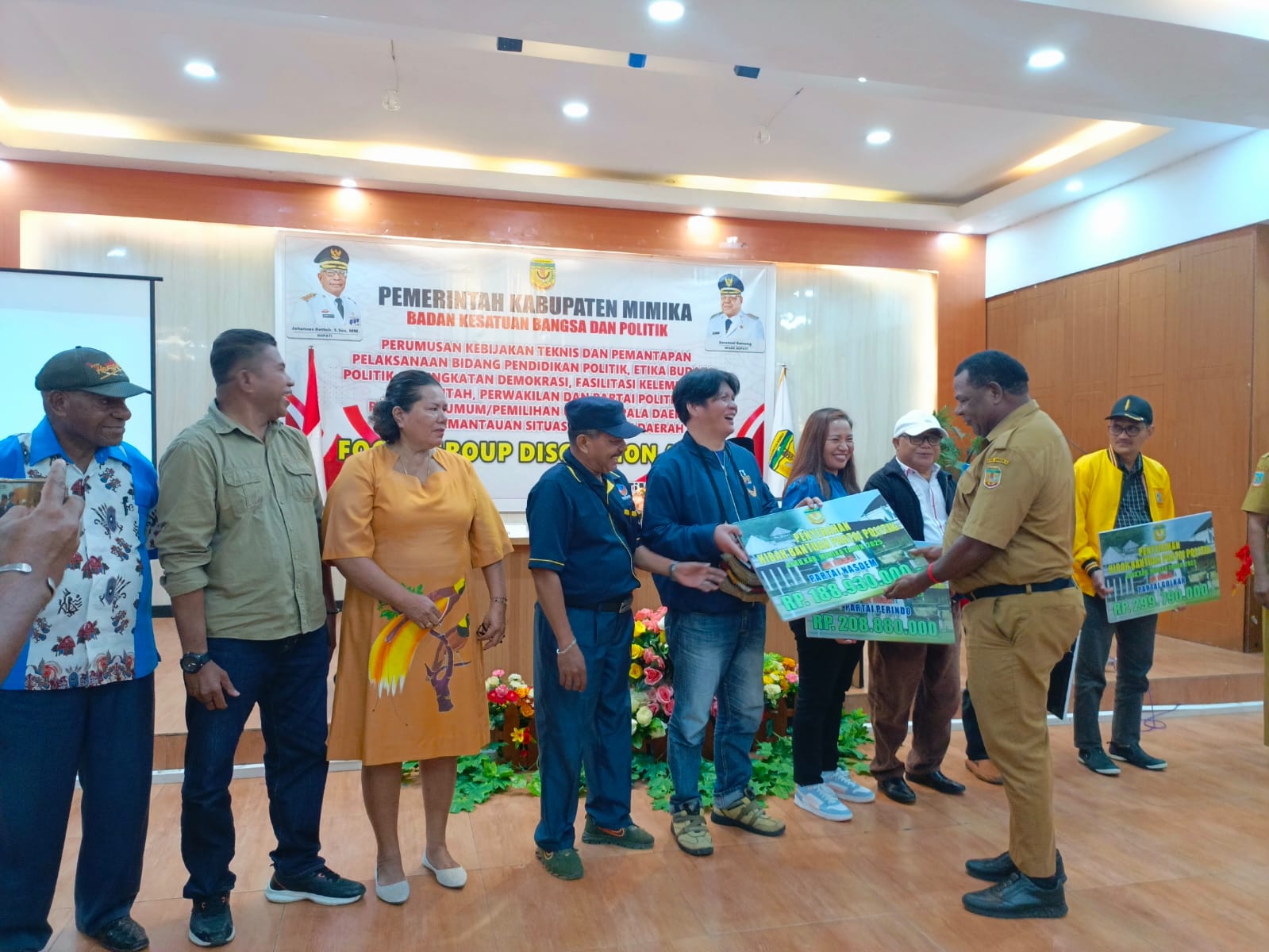 Kesbangpol Gelar FGD