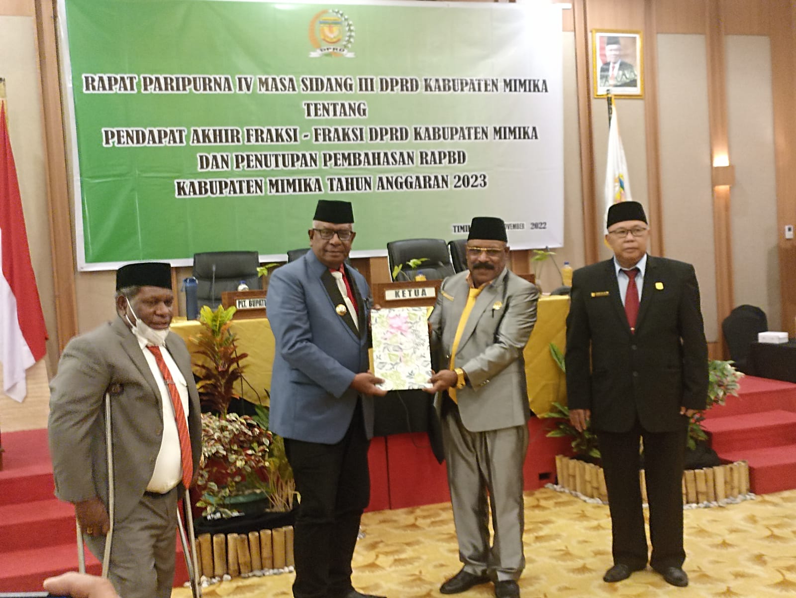  Apbd Mimika Rp. 5,1 Triliun Disahkan Dalam Paripurna Dprd, Plt Bupati Jr: Kritisi Konstruktif Dewan Jadi Perhatian Eksekutif