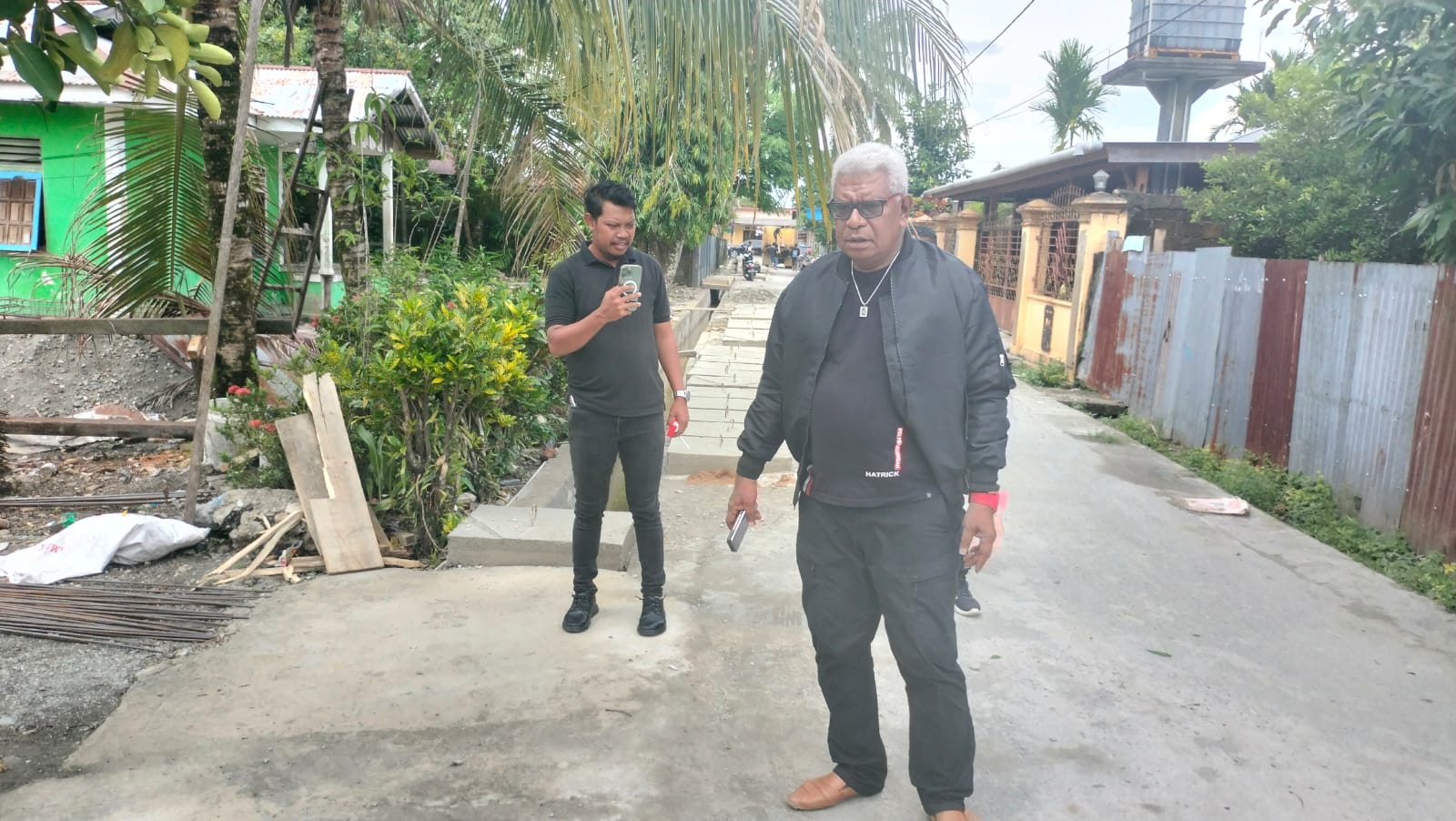 Respon Keluhan Warga Soal Banjir, Wabup JR Sidak Ke Jalan Pattimura