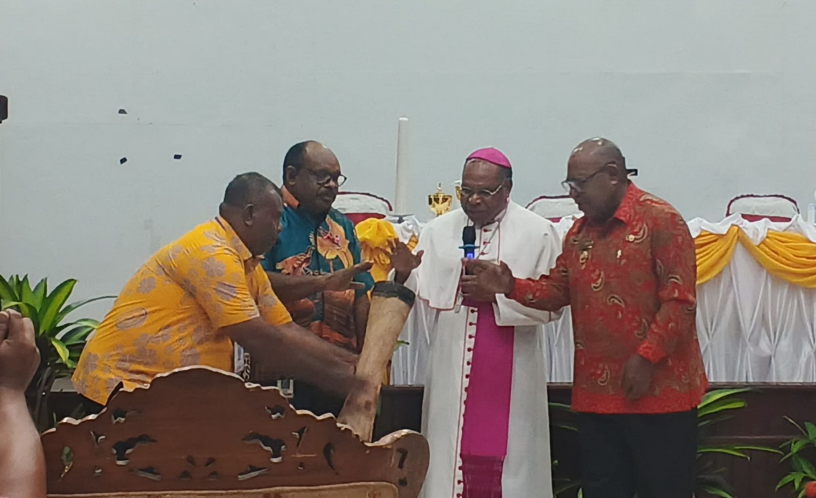 Perkuat Sinergi, Pemkab Mimika dan Keuskupan Timika Susun Peta Jalan Pendidikan Papua Tengah