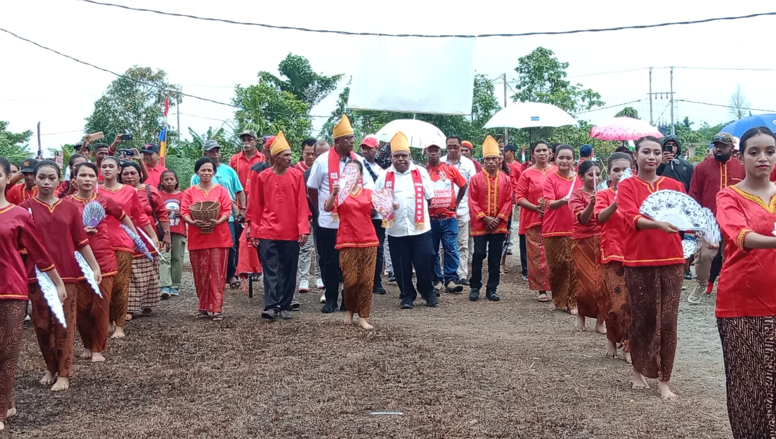 Posko Pemenang Bombay For JOEL Diresmikan,Ketua Dewan Adat : Dukung JOEL Tanpa Syarat Rugi Kalau Kita Tidak Dukung
