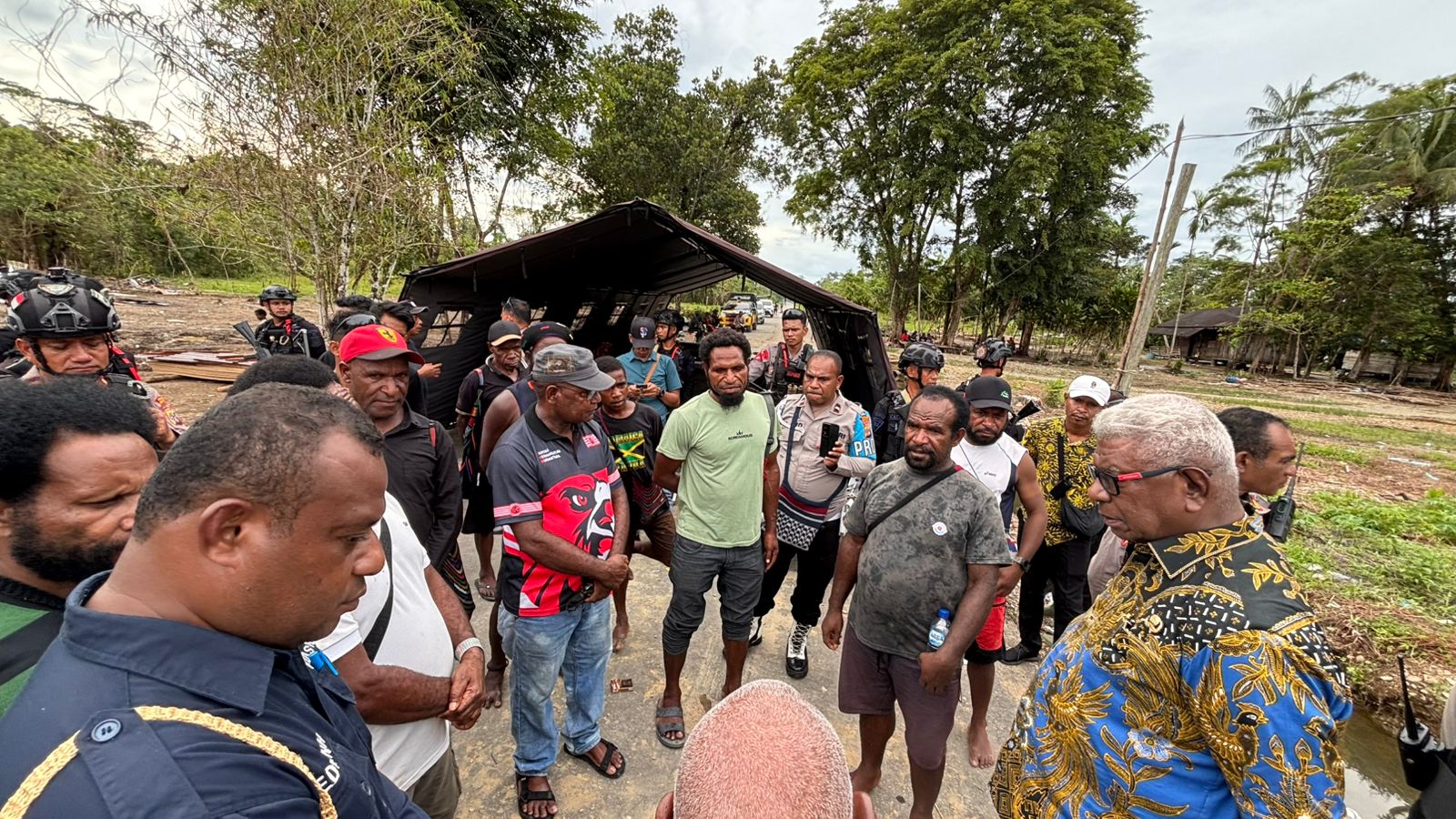 Cabut Akar Konflik, Bupati Temui Dua Kubu yang Bertikai di Kwamki Narama