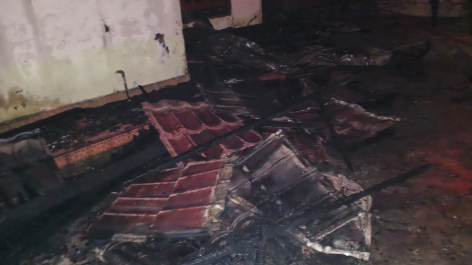 Sebuah Rumah di Kelurahan Kwamki Timika Terbakar, Benda Berharga Hingga Kendaraan Ludes
