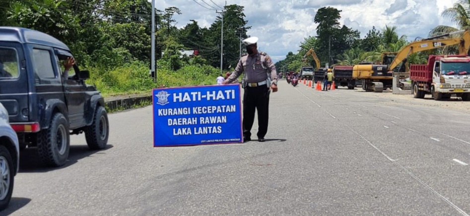 Unit Lantas Polsek Kuala Ajak Warga Tertib Berlalulintas