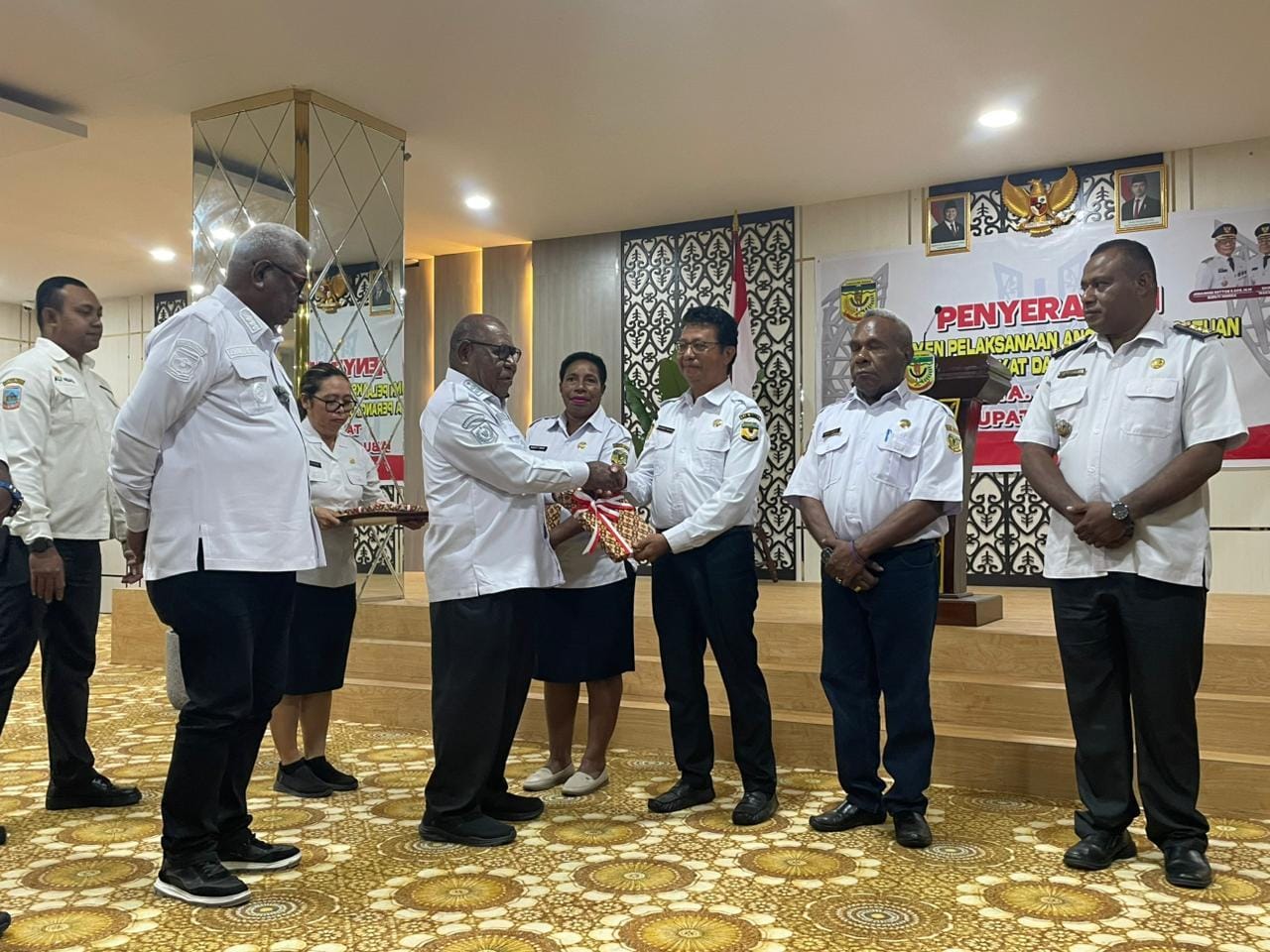 Bupati Mimika Serahkan DPA 2026 Rp5,4 Triliun, OPD Harus Bergerak Cepat