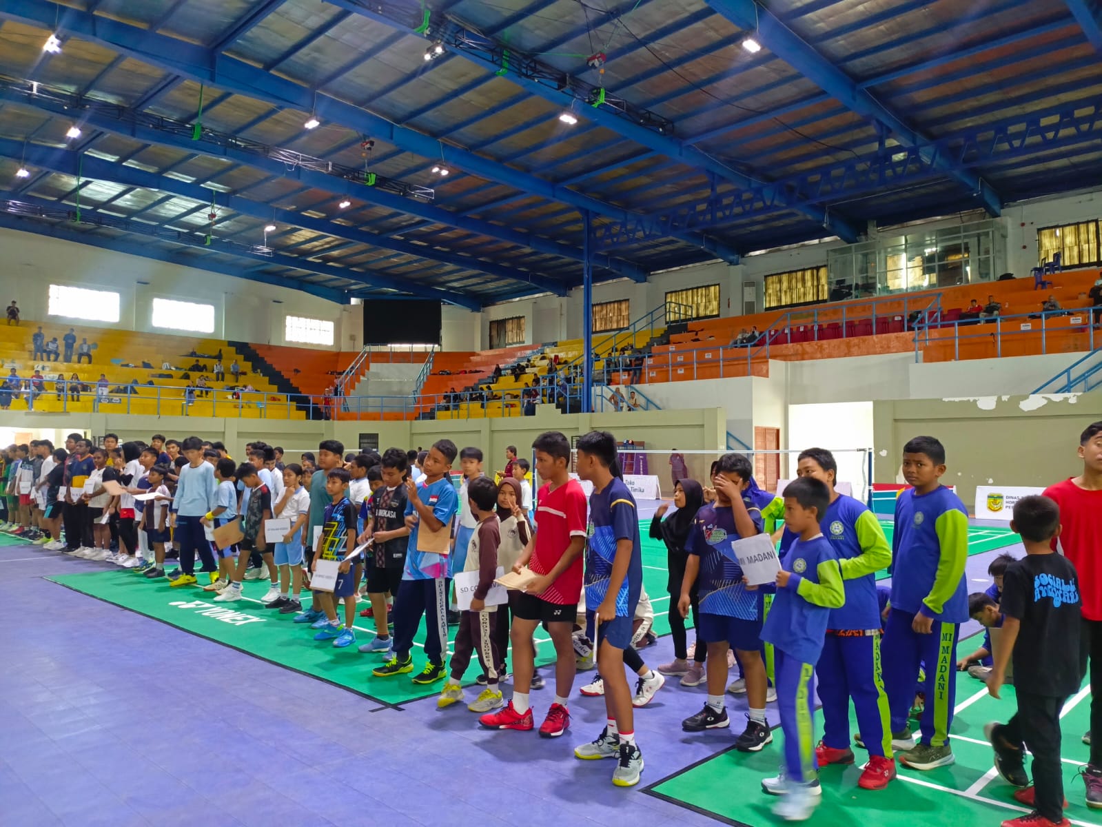 177 Siswa Mimika Ikuti Kejuaraan Bulu Tangkis PBSI Cup I