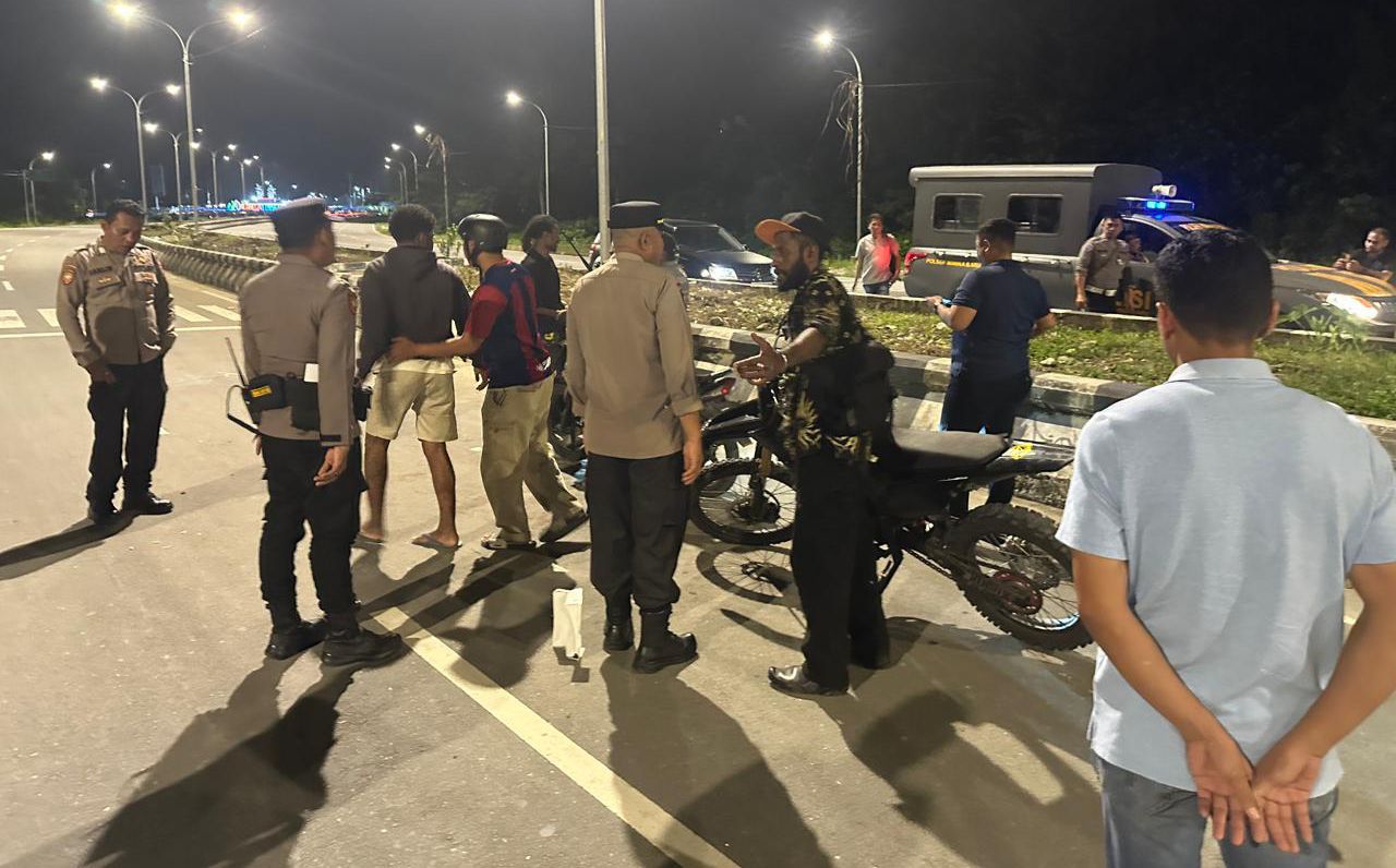 Polsek Mimika Baru Intensifkan Patroli Dialogis Cegah Gangguan Kamtibmas