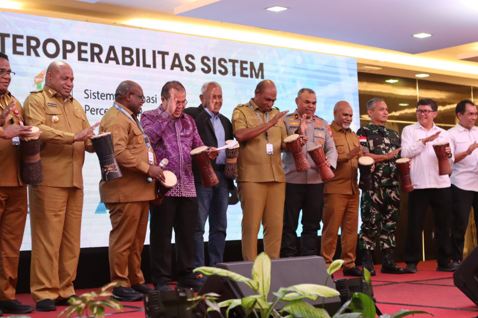Kepala Daerah Se-Tanah Papua Kumpul di Mimika, Bahas Otsus dan Nasib Masyarakat Papua