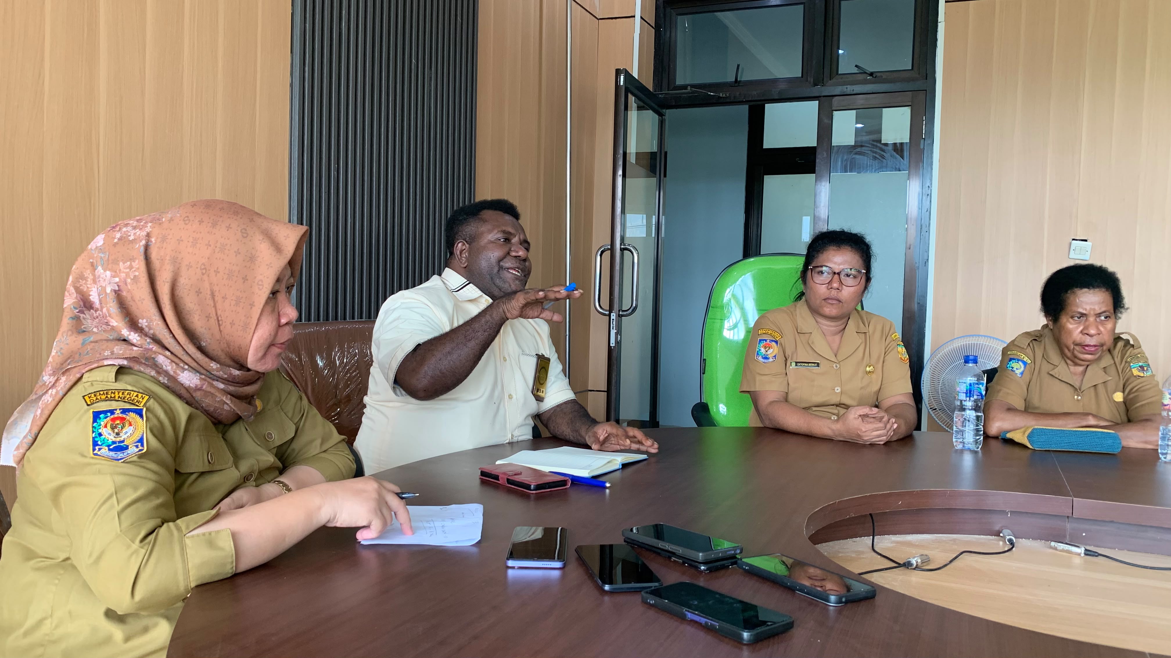 Geliat UMKM Mimika: Mengurai Klaim Binaan dan Janji Pasar Global