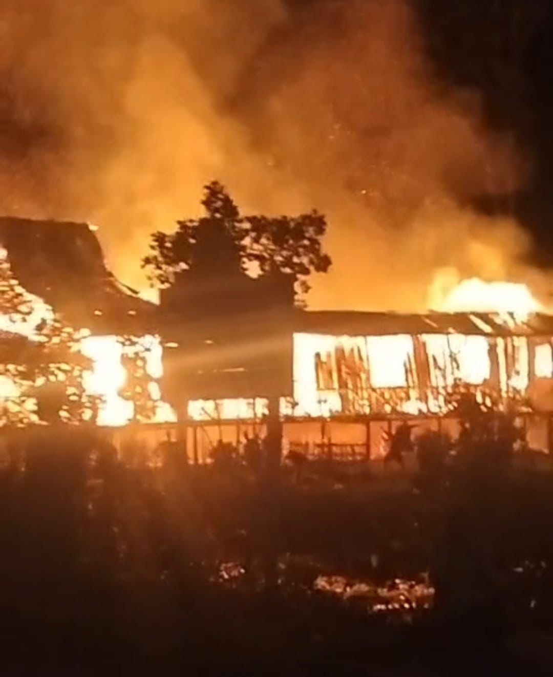 ​Kebakaran Hanguskan Gereja Katolik di Mimika, Dipicu Lilin Ibadah