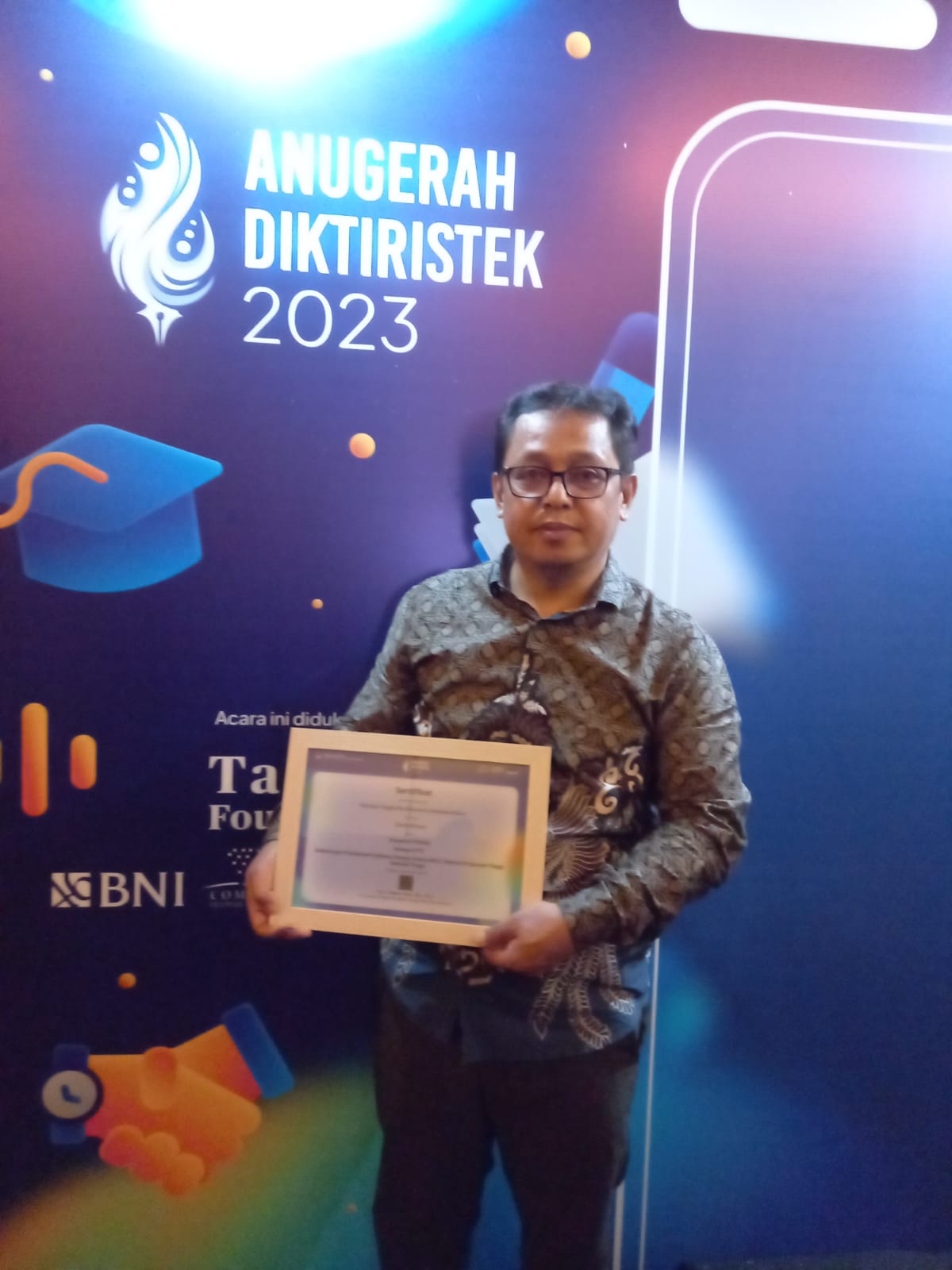 STIE Jambatan Bulan Raih Penghargaan Silver Winner Pada Anugerah Diktiristek 2023
