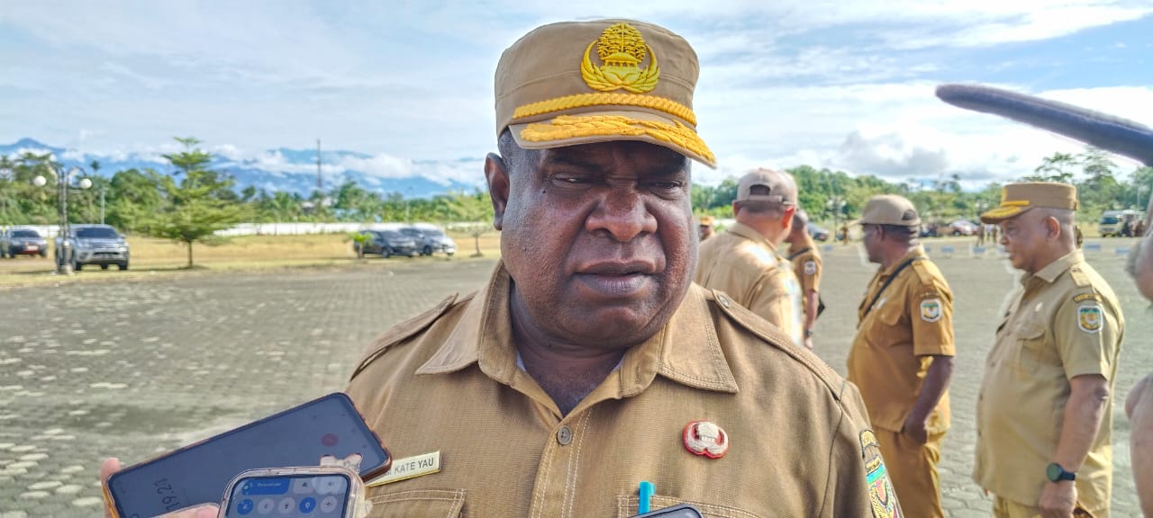 Pj Sekda Imbau Seluruh OPD Semarakkan Natal Dengan Hias Kantor