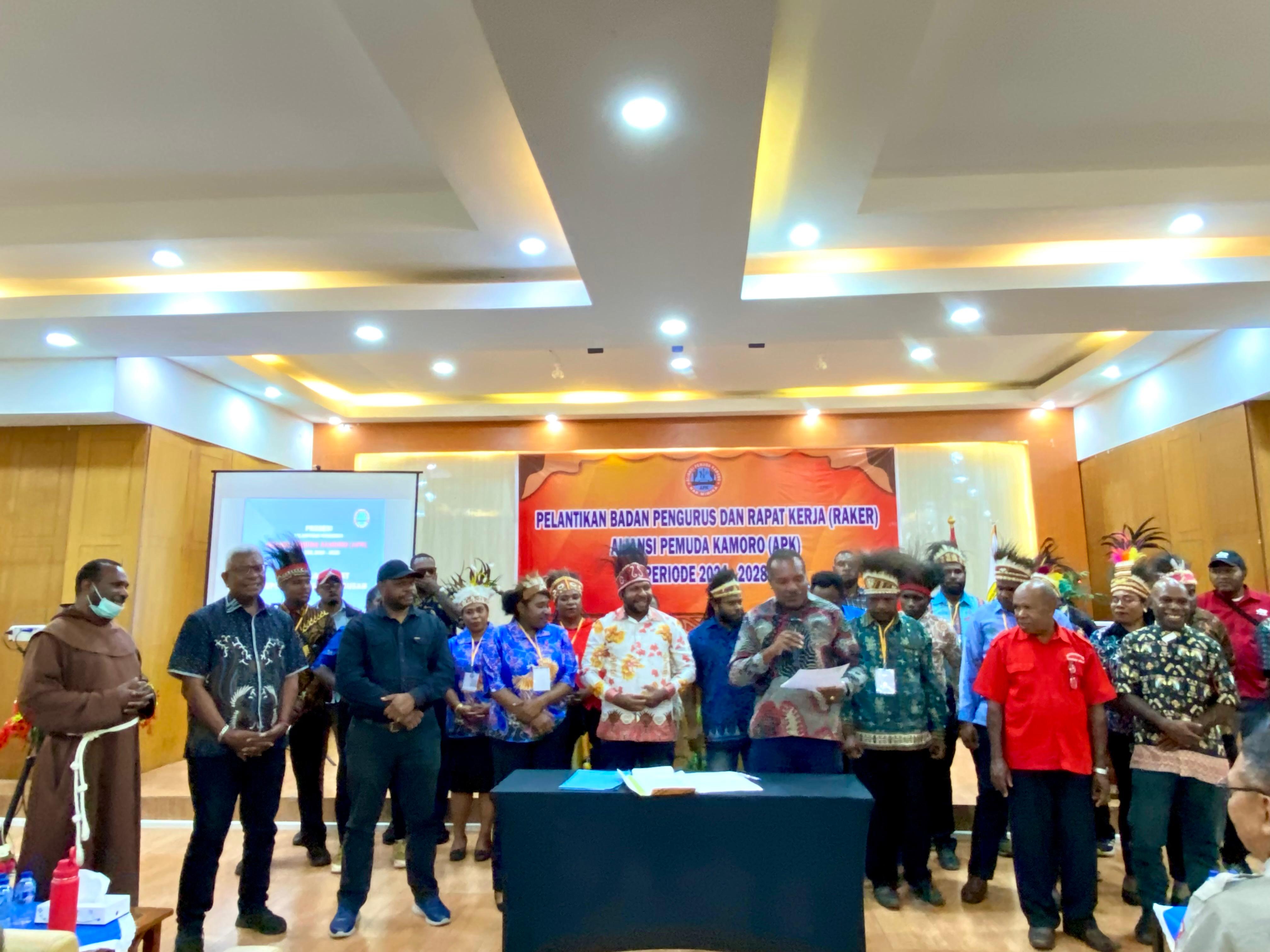 Hadiri Pelantikan Pengurus APK, Ini Pesan Johannes Rettob