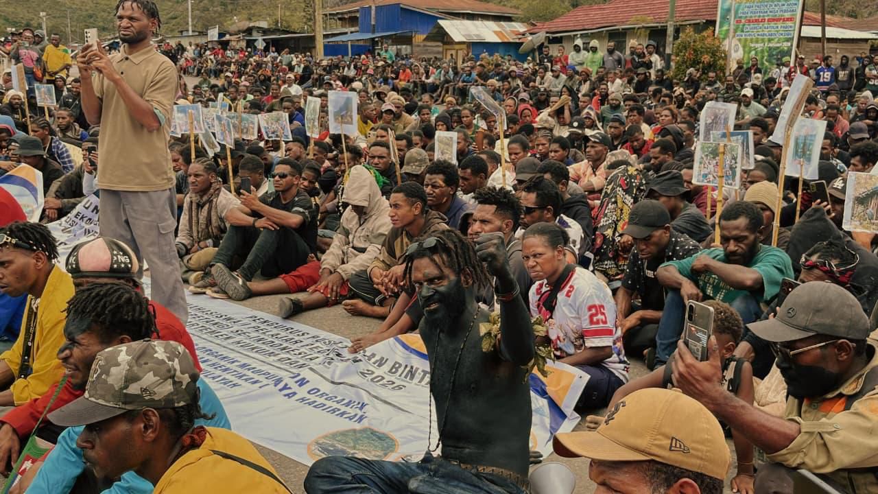 Di Pegubin Satgas Operasi Damai Cartenz Ikut Turun Tangan Amankan Demo