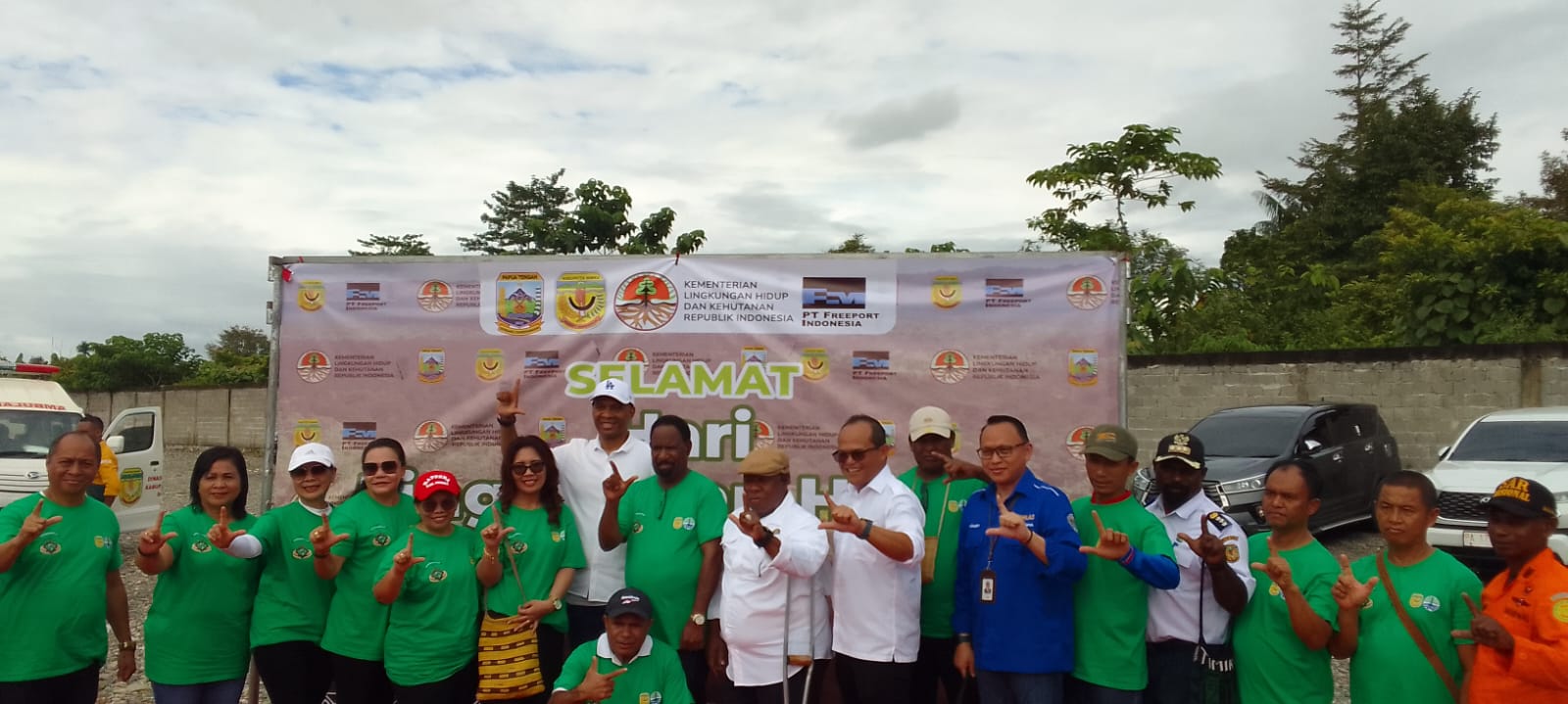 Peringati Hari Lingkungan Hidup Sedunia, Pemkab Mimika Gelar Aksi Bersih Lingkungan dan Penanaman Pohon