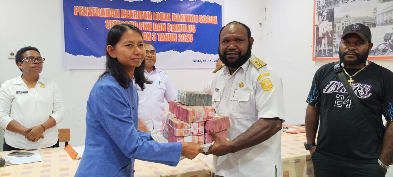 Kantor Pos Salurkan Bantuan Sembako PKH Pemkab Mimika Stimulus Tahap II dan  III