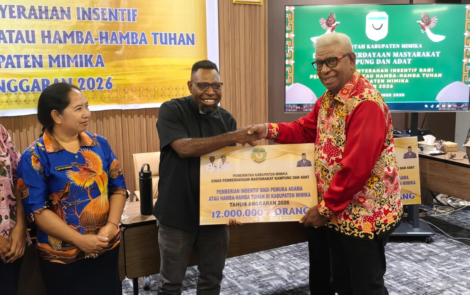 Pemkab Mimika Salurkan Rp12 Miliar Insentif bagi 1.000 Tokoh Agama
