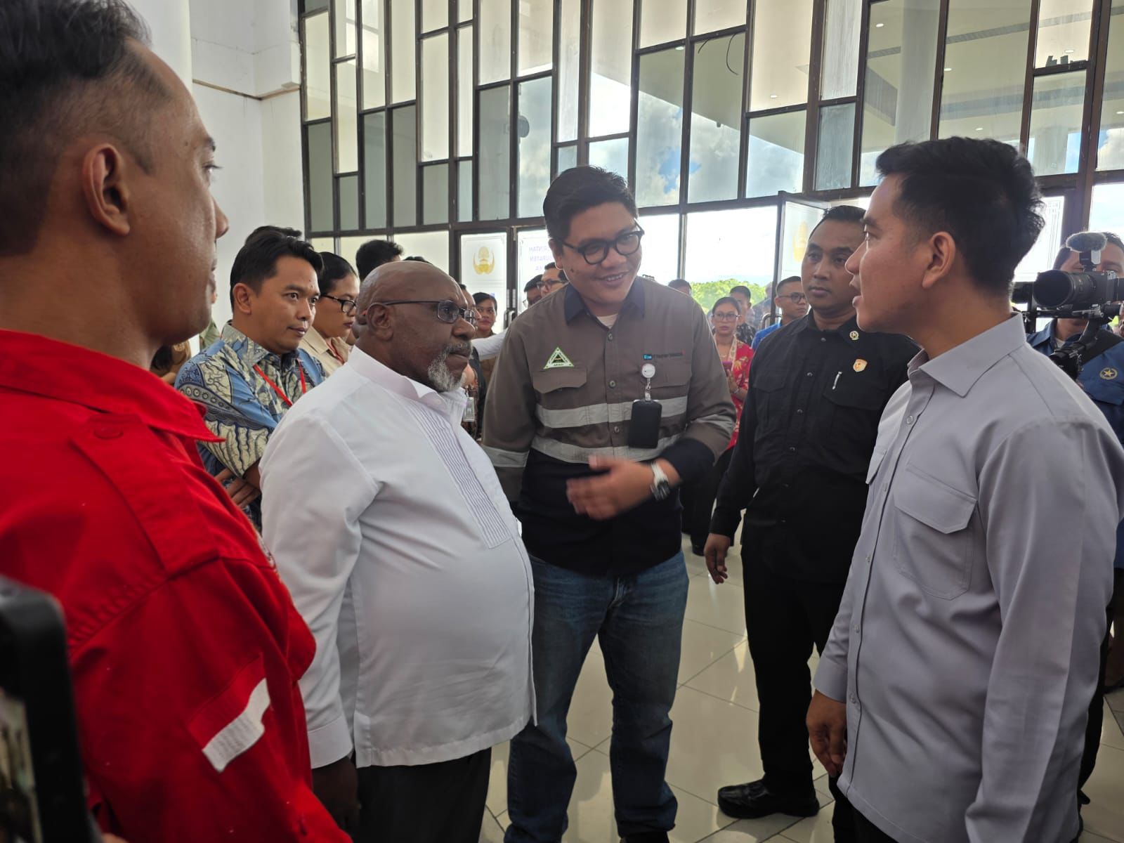 Kepala Suku Amungme Temui Wapres Gibran: Tuntut Keadilan Ekonomi dan Peran di Sektor Tambang