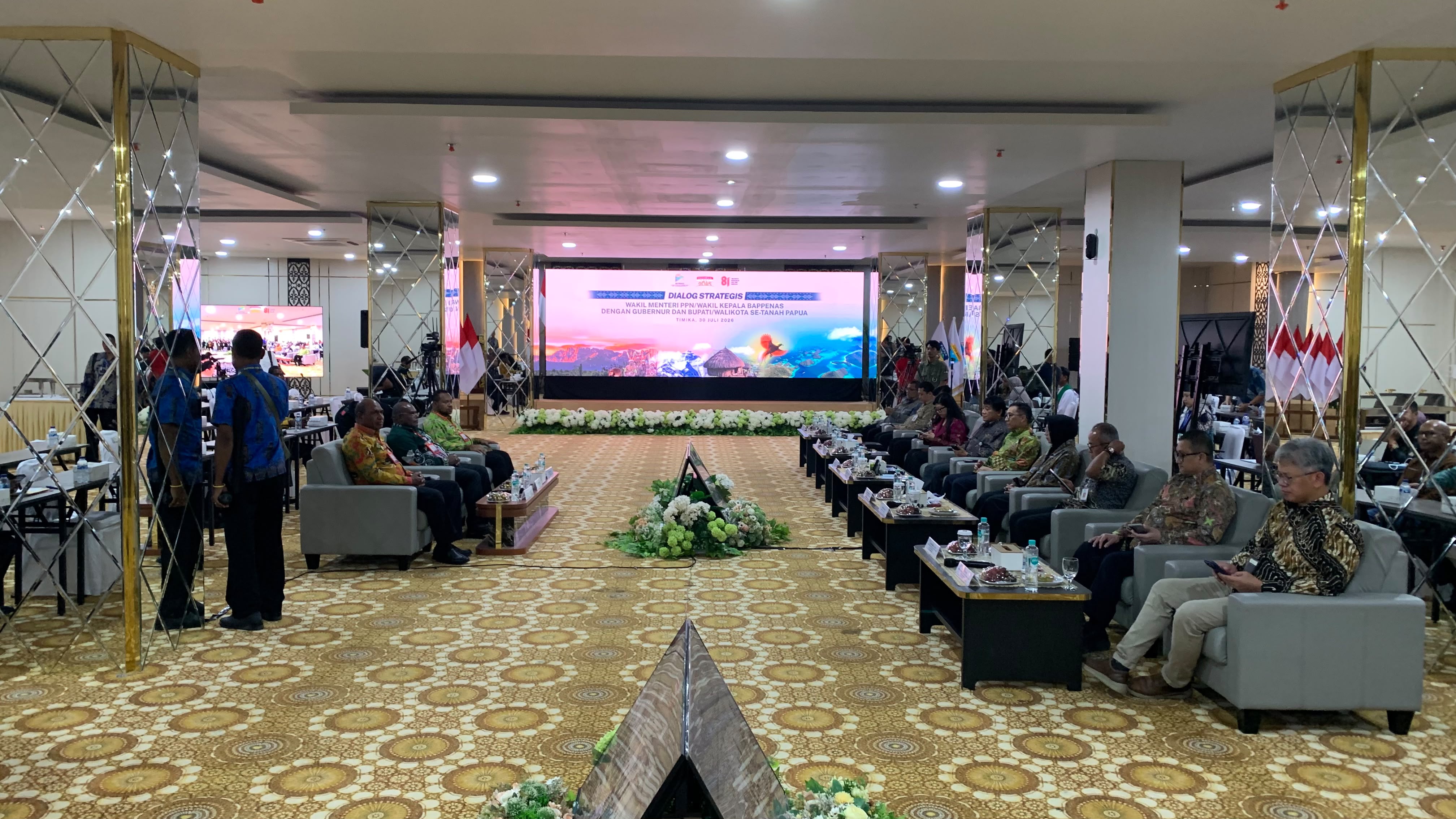 Dialog Strategis, Ini Yang Dibahas Kemen-PPN/Bappenas Bersama Kepala Daerah Se-Tanah Papua di Mimika